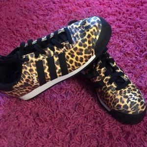 Adidas Samoa Leopard Print Shoes 7.5